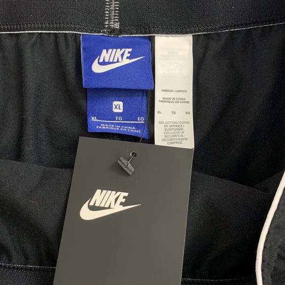 NWT. Nike girls XL leggings. Perfect for back to school - Picture 5 of 6